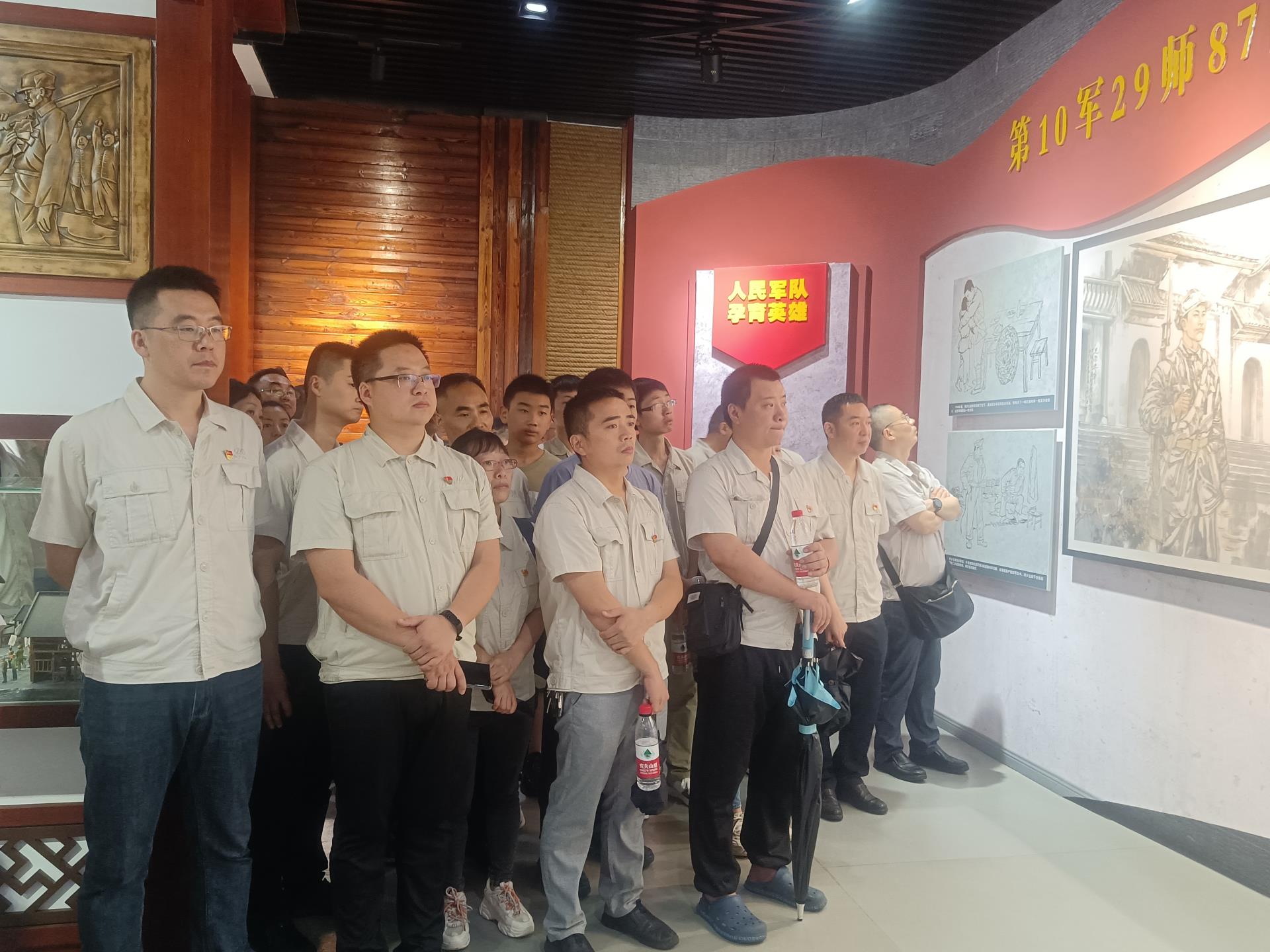邱少云烈士纪念馆参观3.jpg